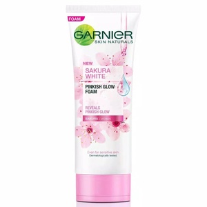 Garnier Skin Naturals Sakura White Pinkish Glow Foam