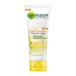 Garnier Skin Naturals - Light Complete Whitespeed Brightening Foam