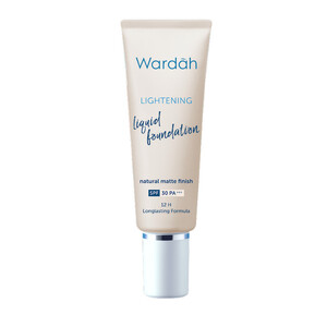 Wardah Lightening Liquid Foundation 01. Light Beige